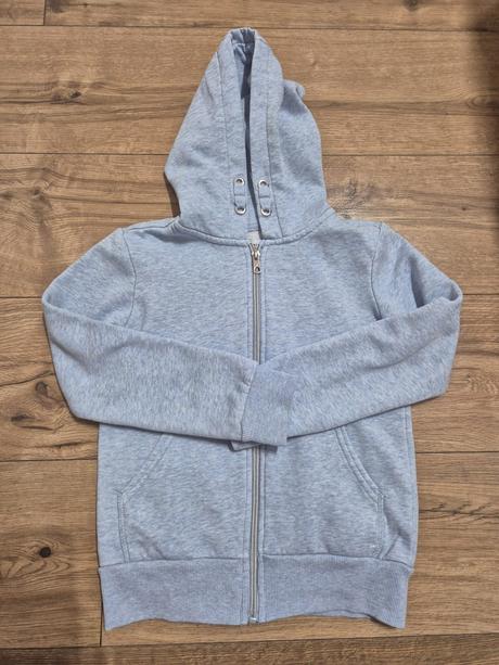 Mikinka, reserved,128