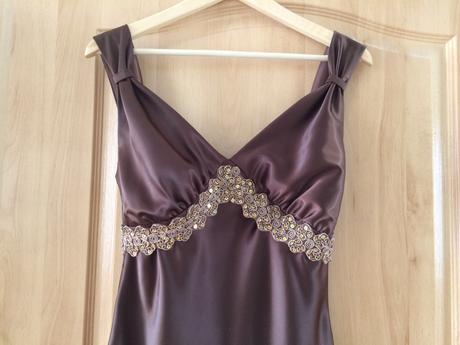 Plesove spoločenské večerné saty, 36