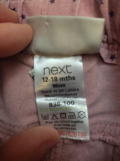 Ruzove nohavice, next,86