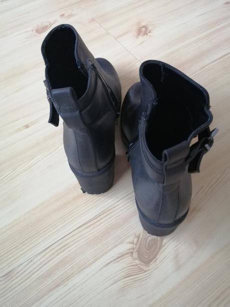 Čierne čižmičky, 36