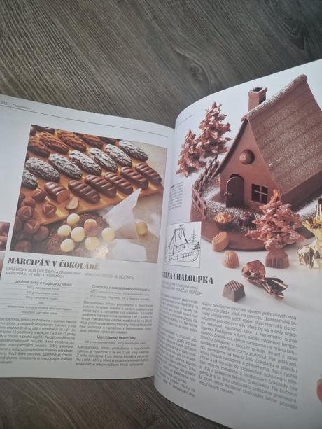 Kniha čokoláda encyklopédia,