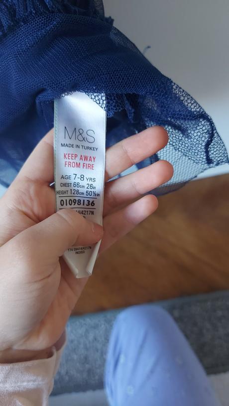 Predám dievčenské šaty veľ.128-134 cm, 128