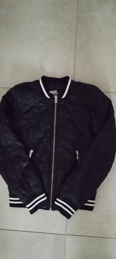 Dievčenská bunda, 152