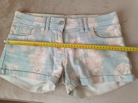 Kraťasy, clockhouse,34