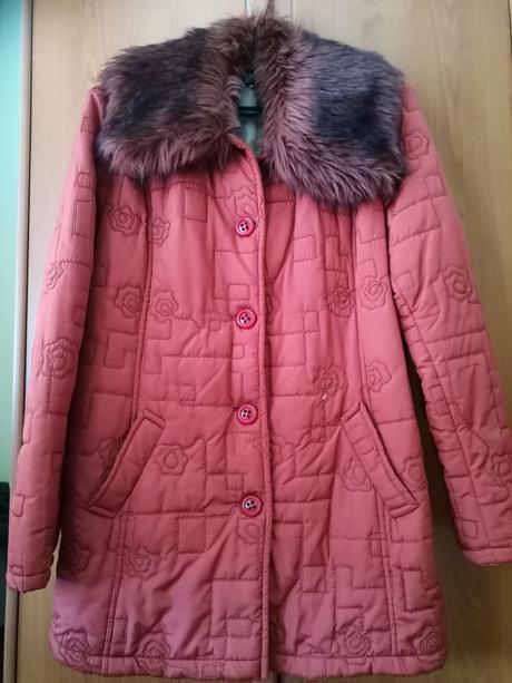 Dámsky kabát /vetrovka, 44