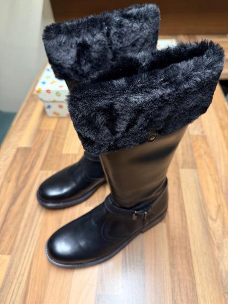 Kožené čižmy - nenosené, humanic,39