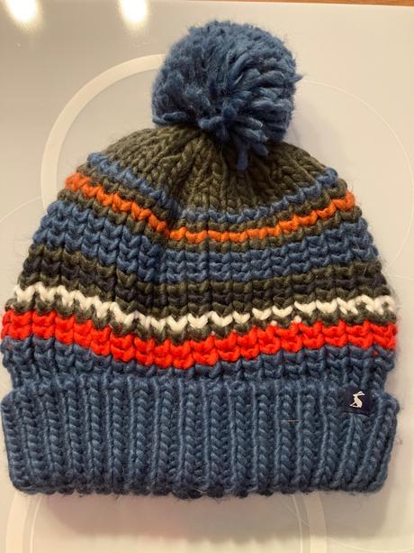 Joules pasikovana čiapka s bambulou top stav, 122