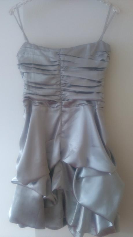 Dámske krátke spoločenské šaty, m