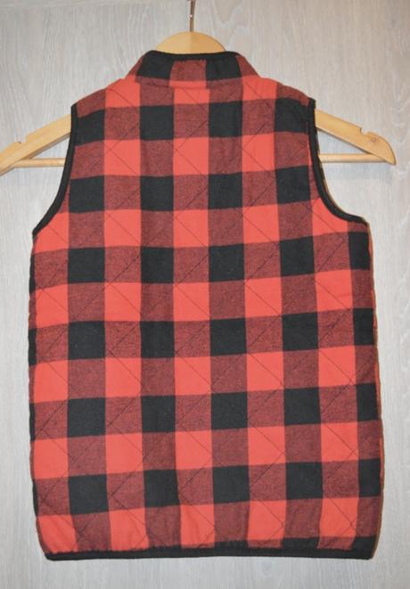 Dievčenská vesta, 140