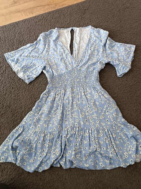 Dámske letné šaty nenosené, 36