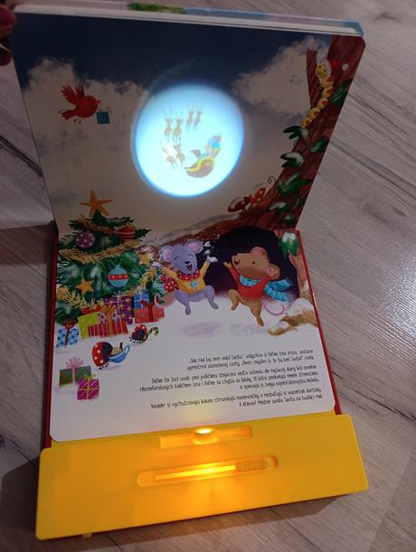 Knižka s projektorom,