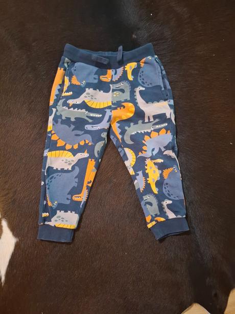 Tepláky polarn o' pyret, 92