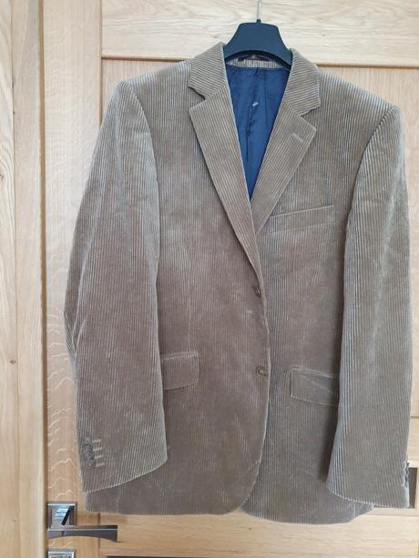 Menčestrové pánske sako, 24