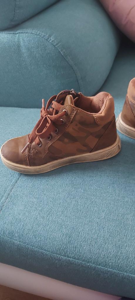 Topanky prechodné, 26