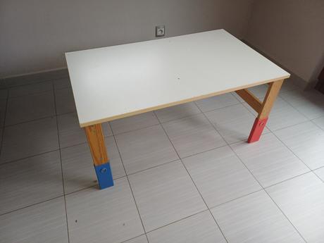 Detský stolík polohovateľný, 