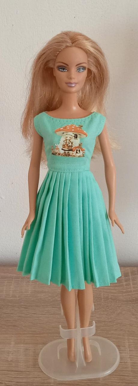 Šaty pre barbie, 