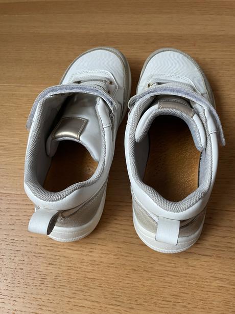 Kožené tenisky, baťa,35