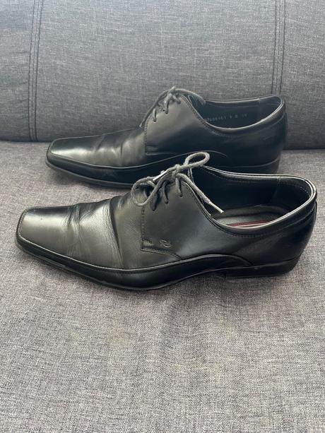 Slavnostne topanky, 39