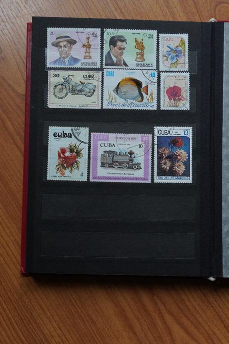 Zakladač plný známok, 