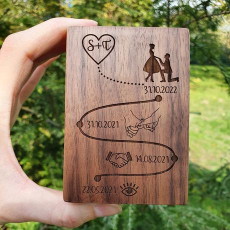 Drevená krabička na zásnubný prsteň áno,