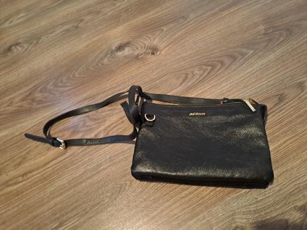 Kabelka z pravej kože, deichmann