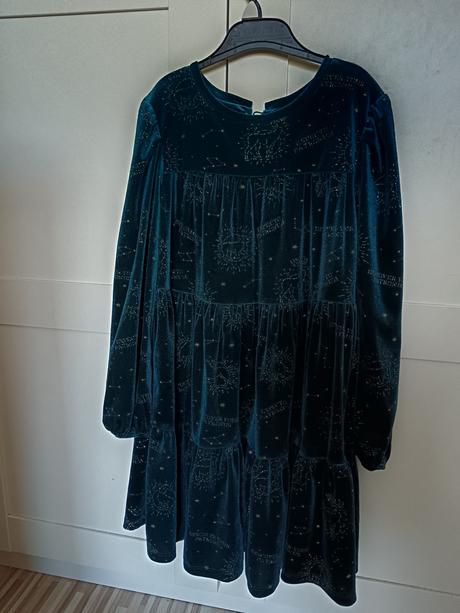 Zamatové šaty motív harry potter, marks & spencer,140