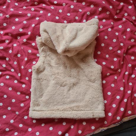 Huňatá vestička, c&a,110