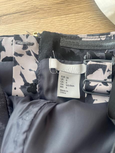 Puzdrové šaty hm, h&m,s