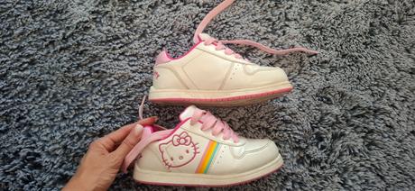 Tenisky hello kitty, 31
