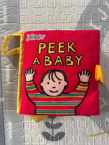 Textilná kniha peek a baby, 