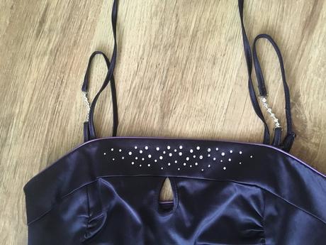 Spolocenske saty, 38