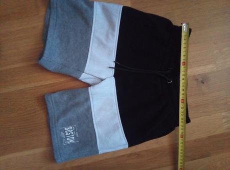 Kraťasy, primark,134