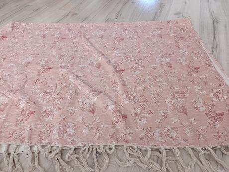 Krásne kvietkované deky, 