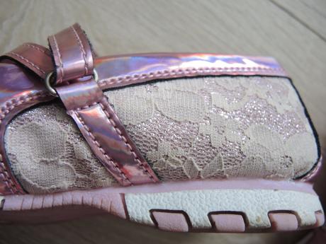 Topánky s čipkou fantastica, 33