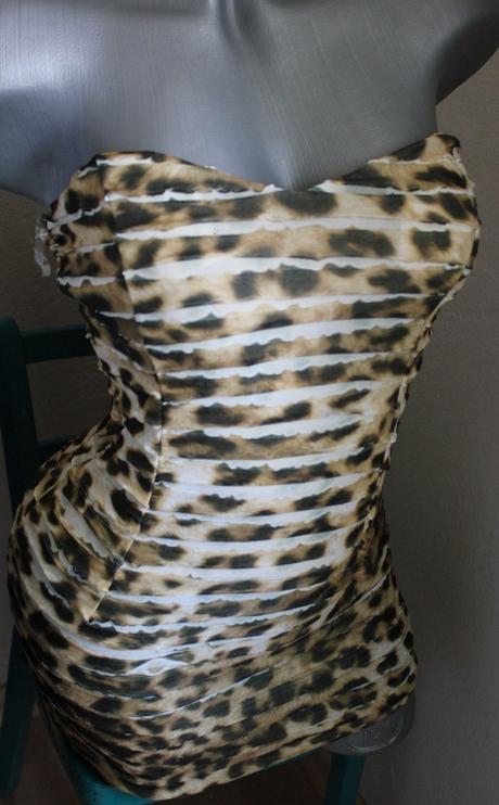 Exkluzivne mini saty, s