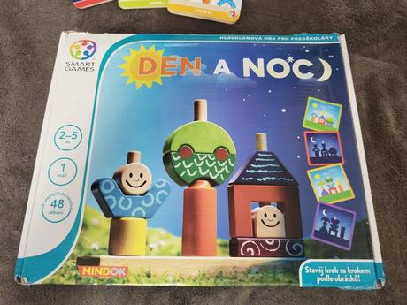 Smart games den a noc, 