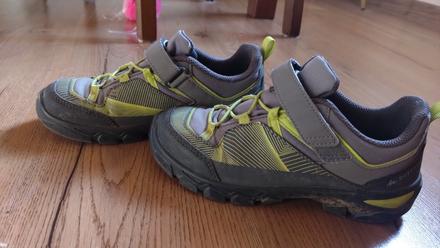 Nízke turistické tenisky, quechua,32