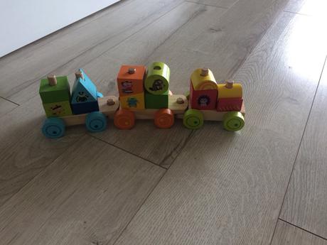 Drevený vláčik,
