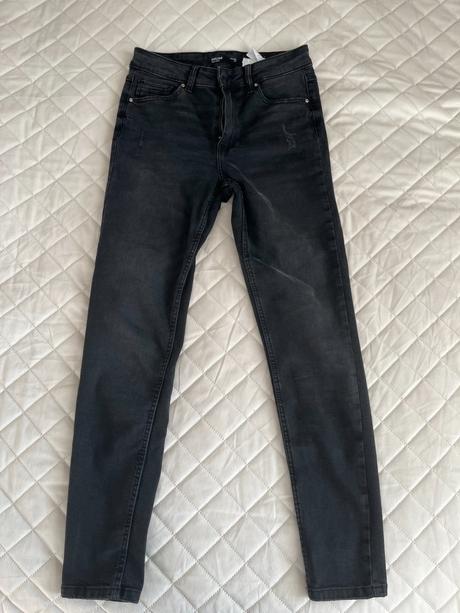 Čierne rifle, house,36