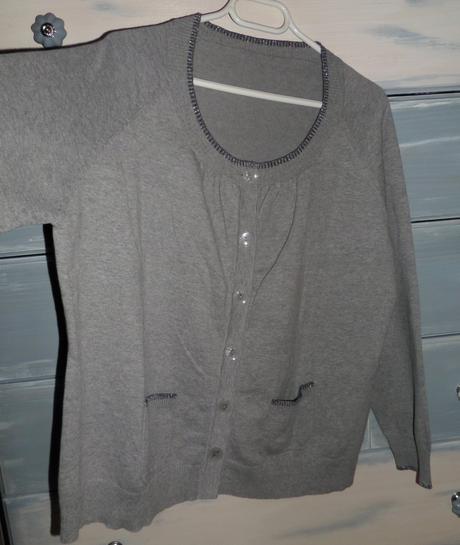 Sveter s riasením, xxl