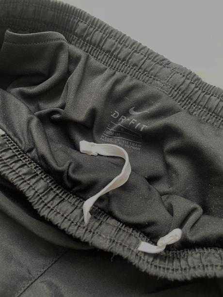 Predám dámske športové šortky nike dri-fit, nike,xs