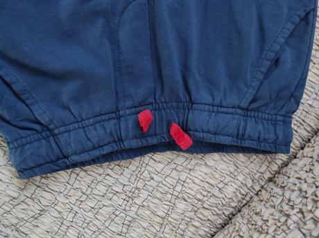 Predám chlapč. 2 teplákové nohavice veľk. 122, alive,122