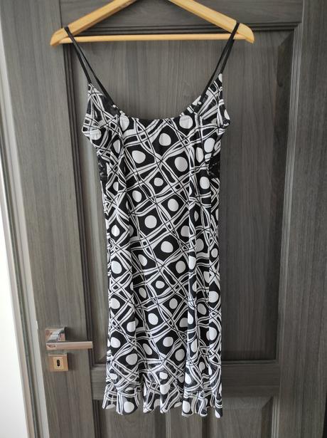 Šaty esoline, esoline