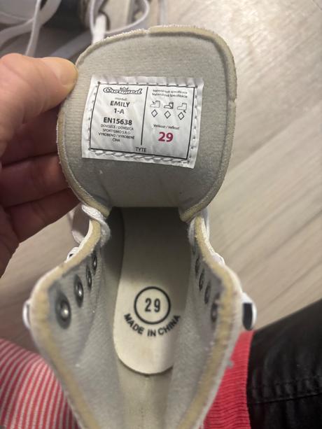 Dievcenske korcule c.29, crowned,29