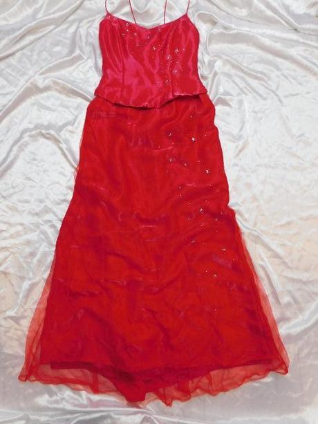 Luxusne slavnostne saty, 38