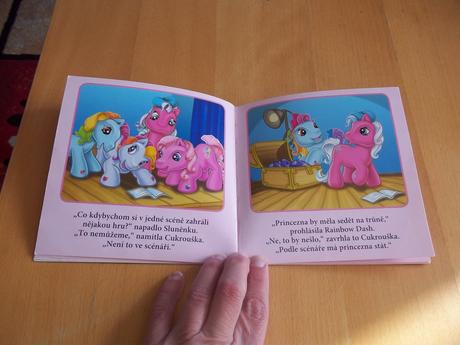 Knižka - my little pony - příběh poníka,