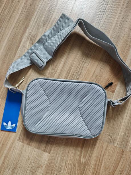 Malá adidas taška, adidas