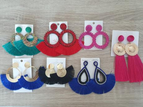 Rozne strapcove nausnice, 