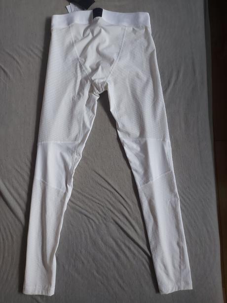 Sportove nohavice, l