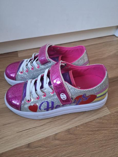Tenisky na kolieskach, heelys,34